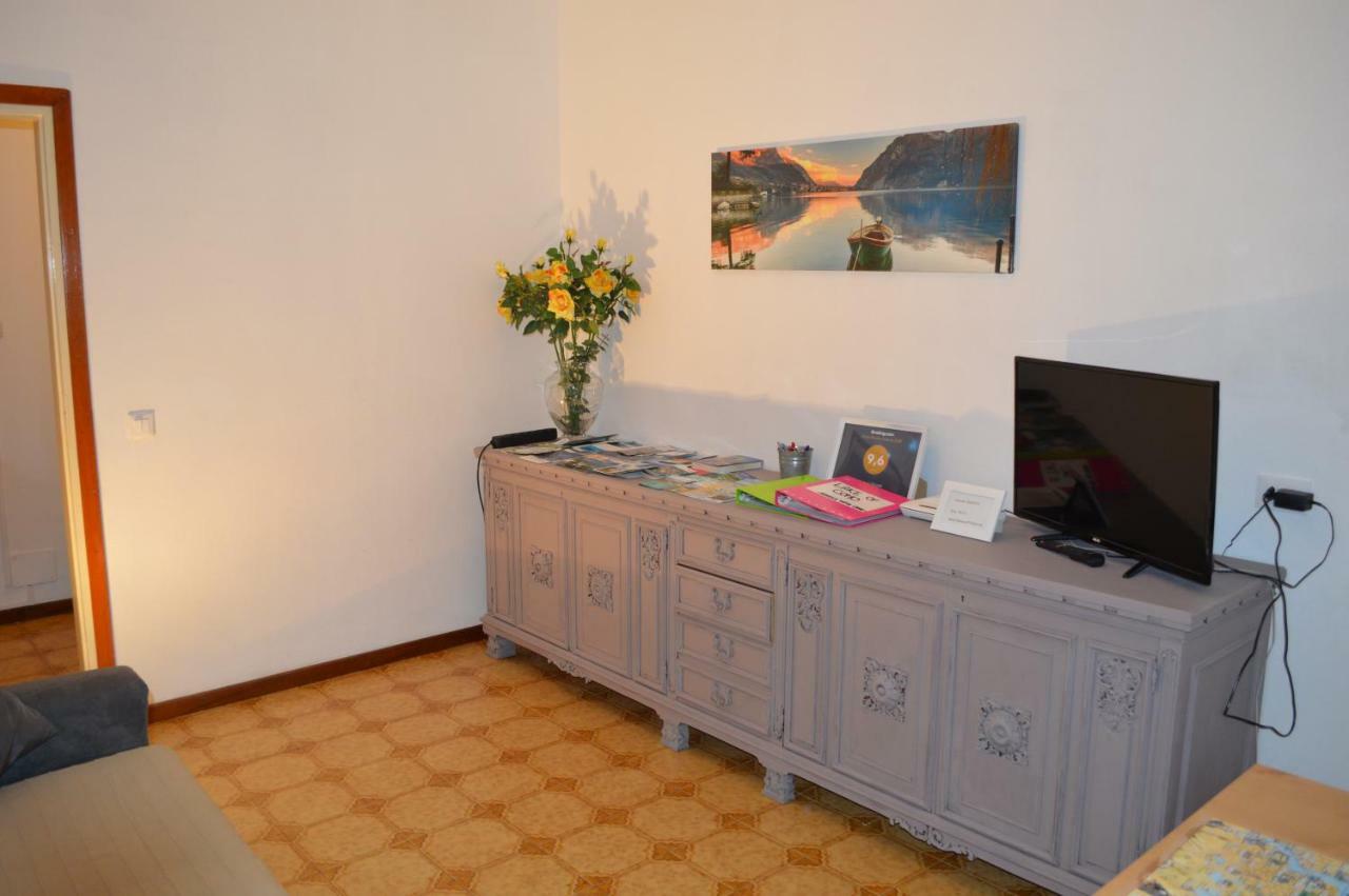 Betty'S House Lägenhet Mandello del Lario Exteriör bild